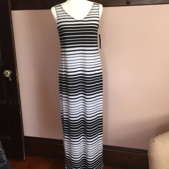 Apt. 9 Dresses & Skirts - 🆕MAXI DRESS